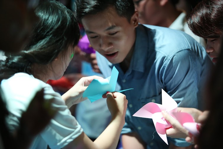 Giới[-]trẻ[-]Việt[-]Nam[-]gửi[-]thông[-]điệp[-]tới[-]COP21[-]qua[-]Đêm[-]hội[-]nghệ[-]thuật[-]Hành[-]động[-]vì[-]khí[-]hậu